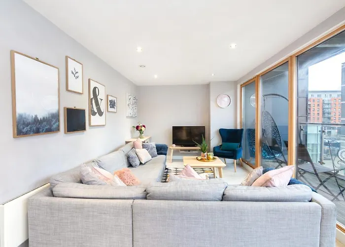 Apartment Cartier House At The Dock