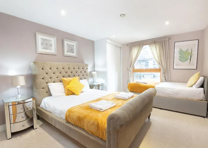 Cartier House At The Dock Leeds (West Yorkshire)