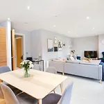 Apartment Cartier House At The Dock *
